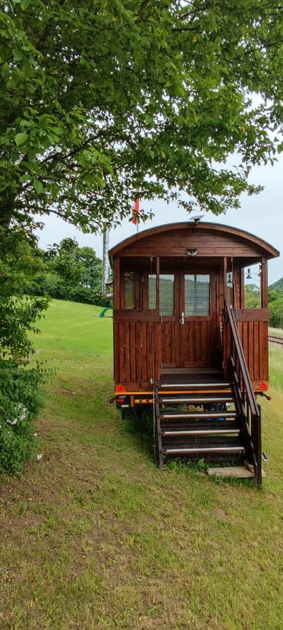 Apartamento Autarkes Tiny House Mit Rheinblick Rumikon Exterior foto